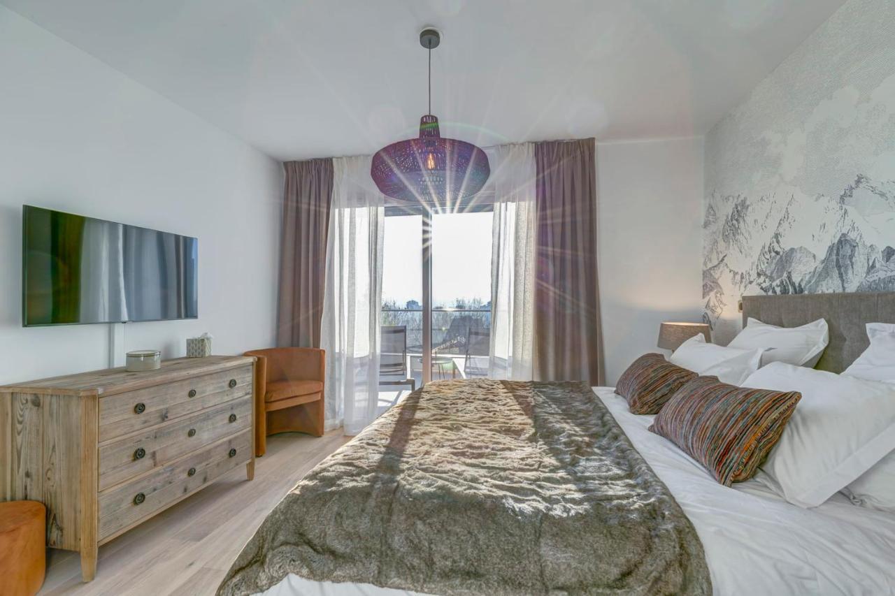 Serenity - 3 Bedroom Top Floor Apartment Parking & Lake View Terrace Annecy Exterior foto
